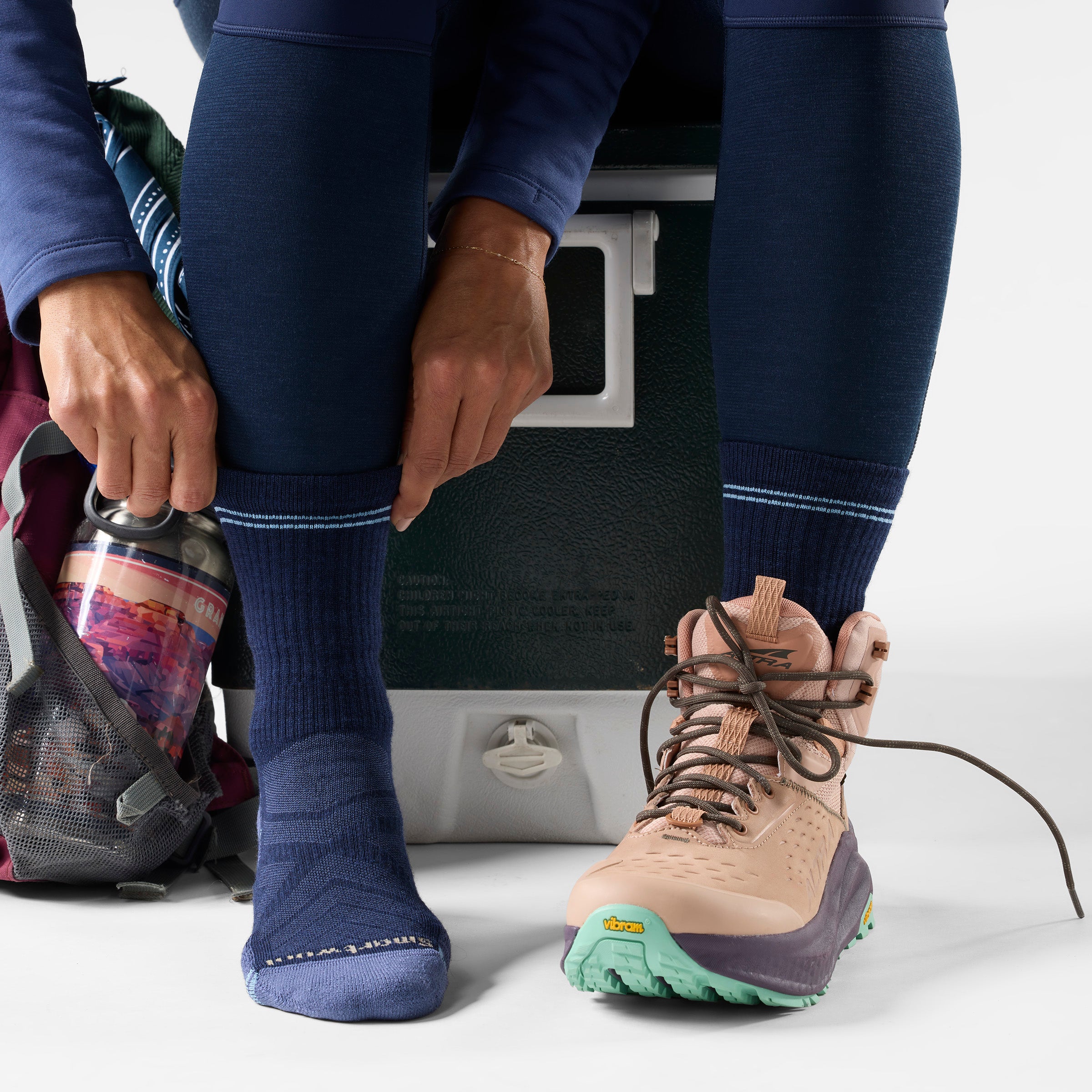Women's Hike Crew Socks - Image 2