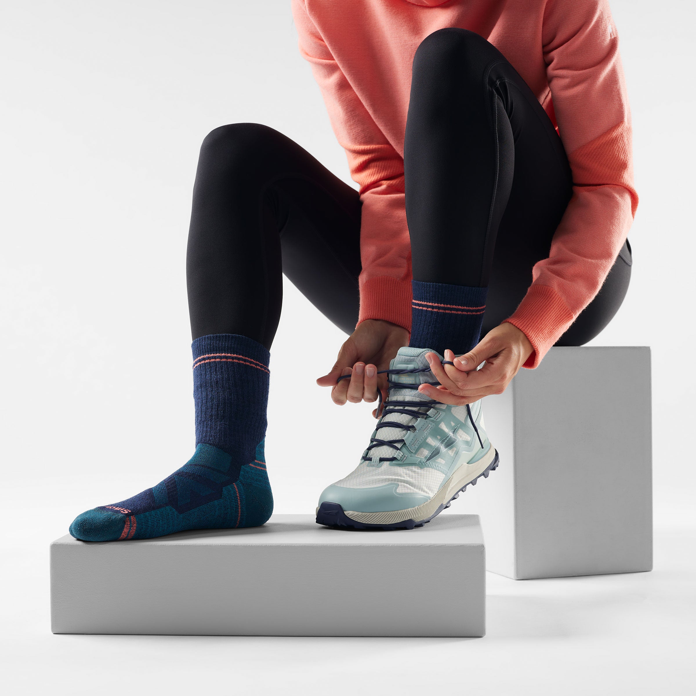 Women's Hike Crew Socks - Image 7