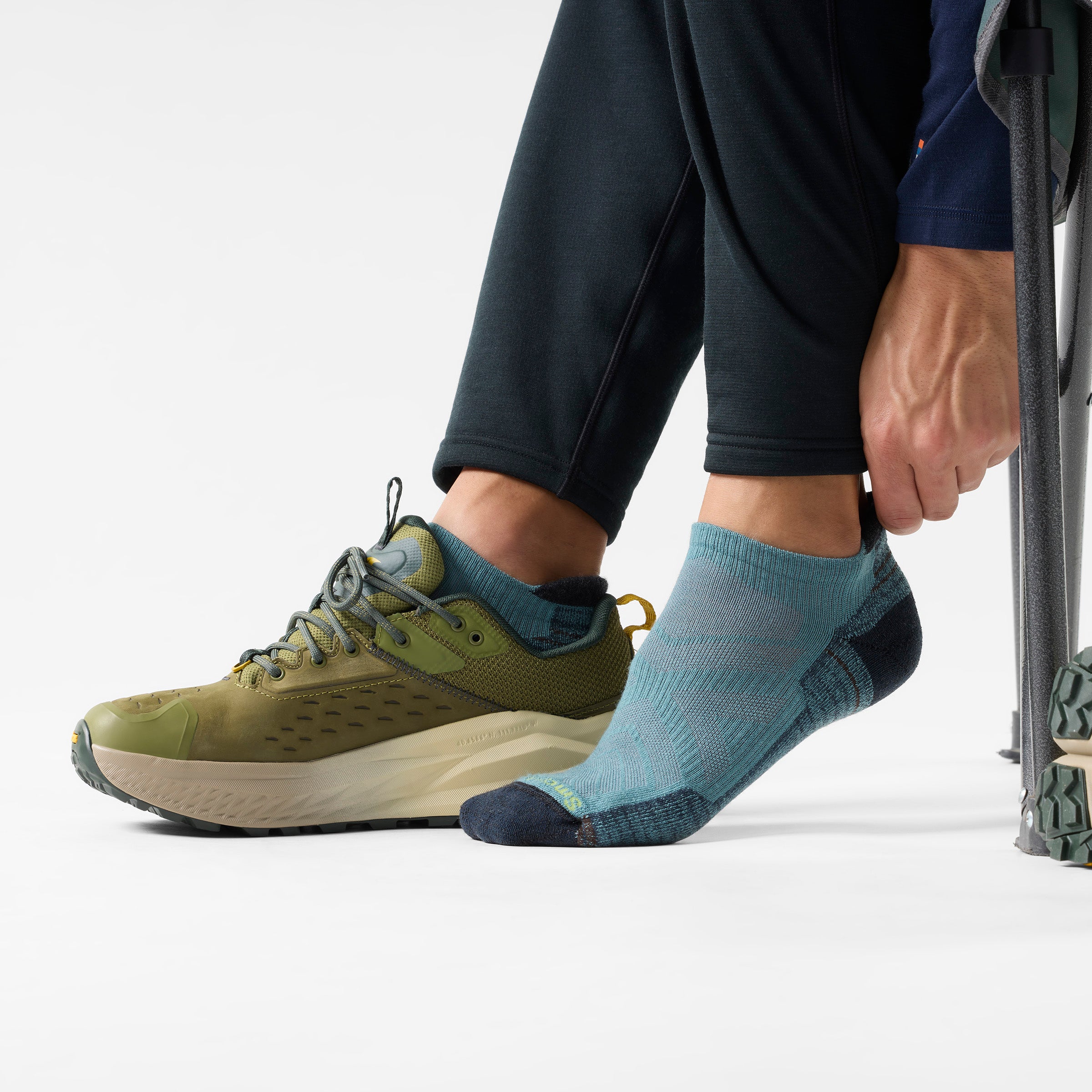 Hike Low Ankle Socks - Image 2