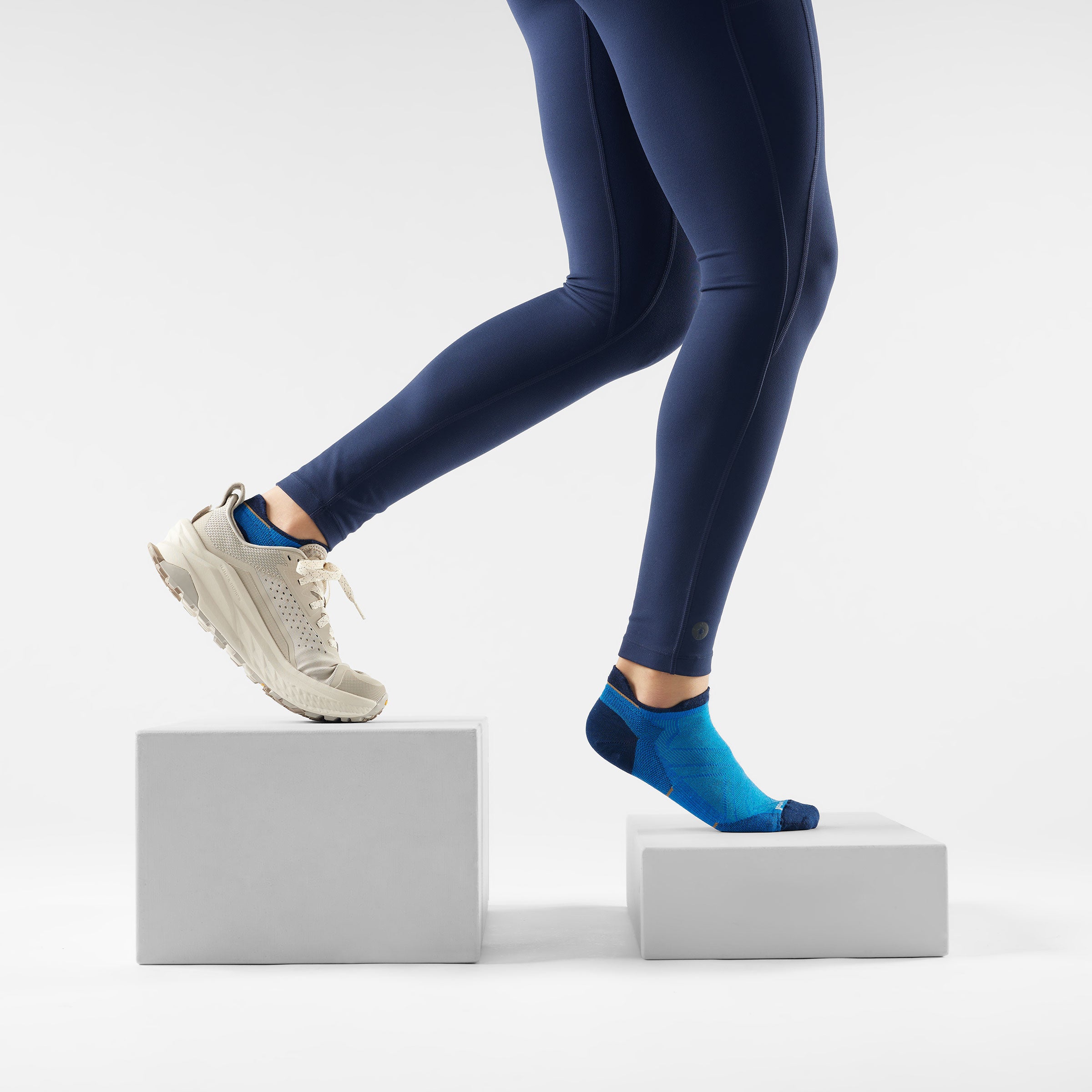 Run Low Ankle Socks - Image 17