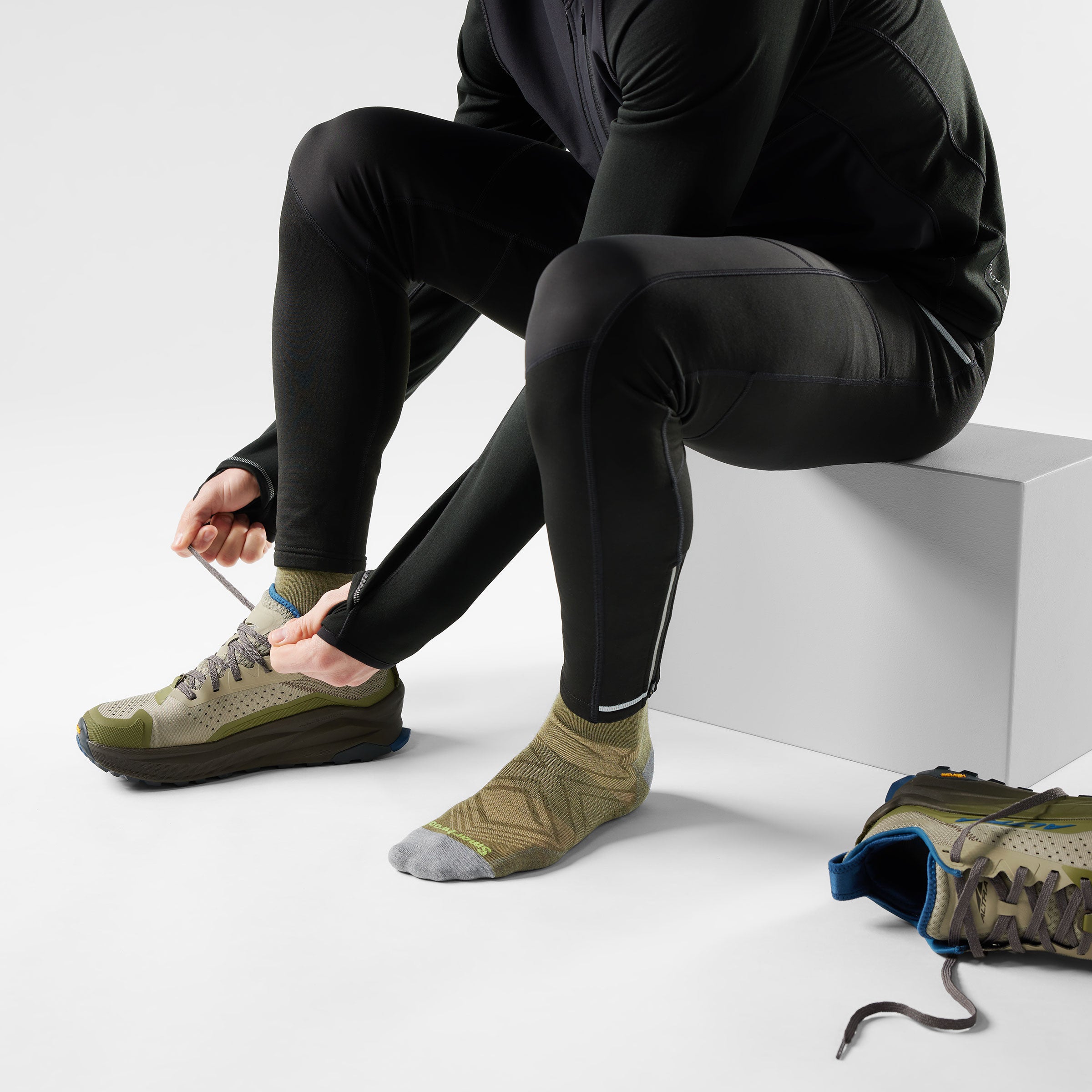 Run Mid Crew Socks - Image 5