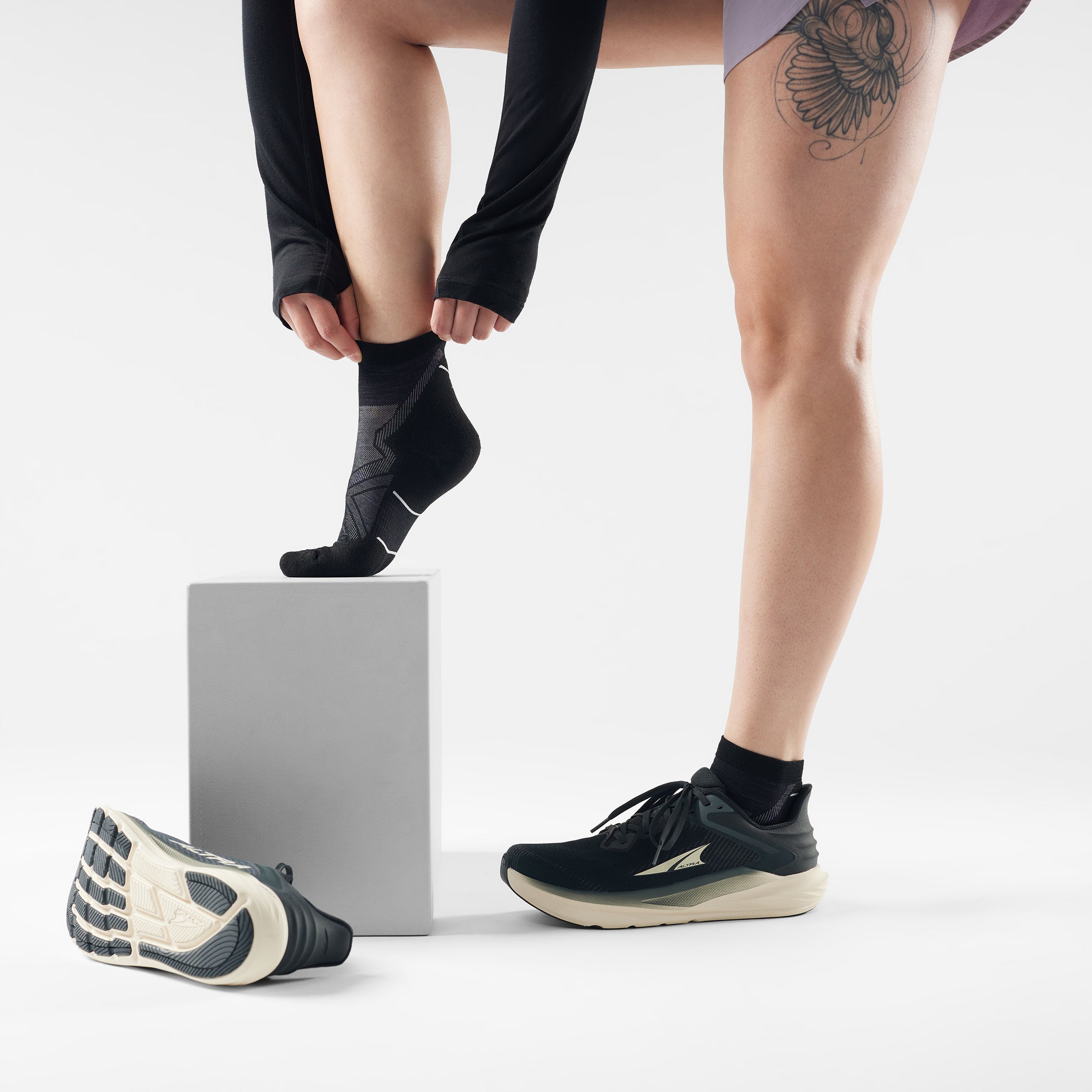 Women's Run Ankle Socks - Image 16