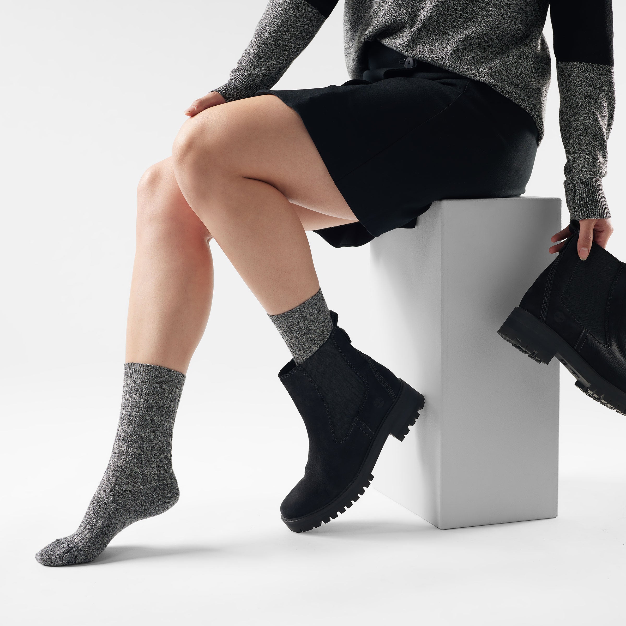 Women's Everyday Cable Crew Socks - Image 17