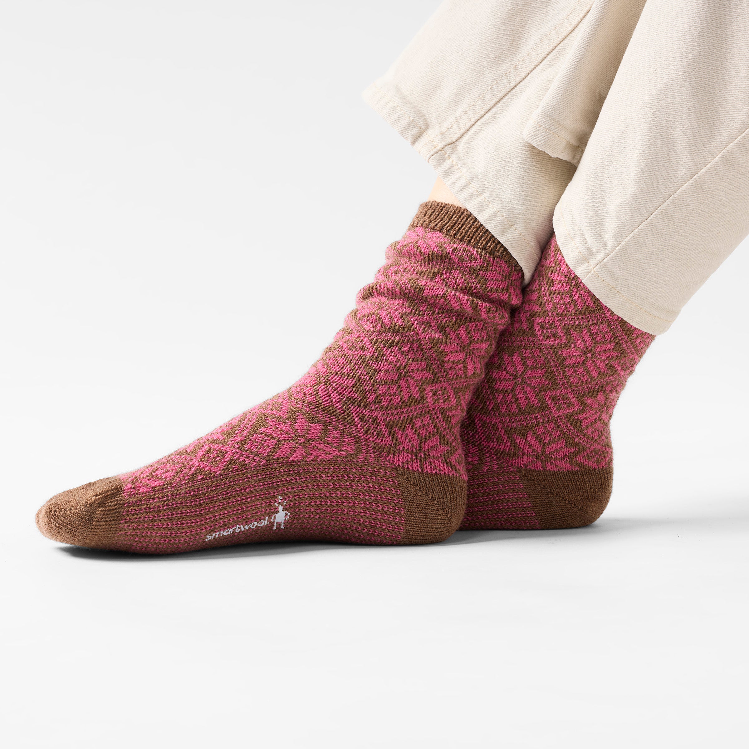Women's Everyday Cozy Traditional Snowflake Crew Socks - Image 4