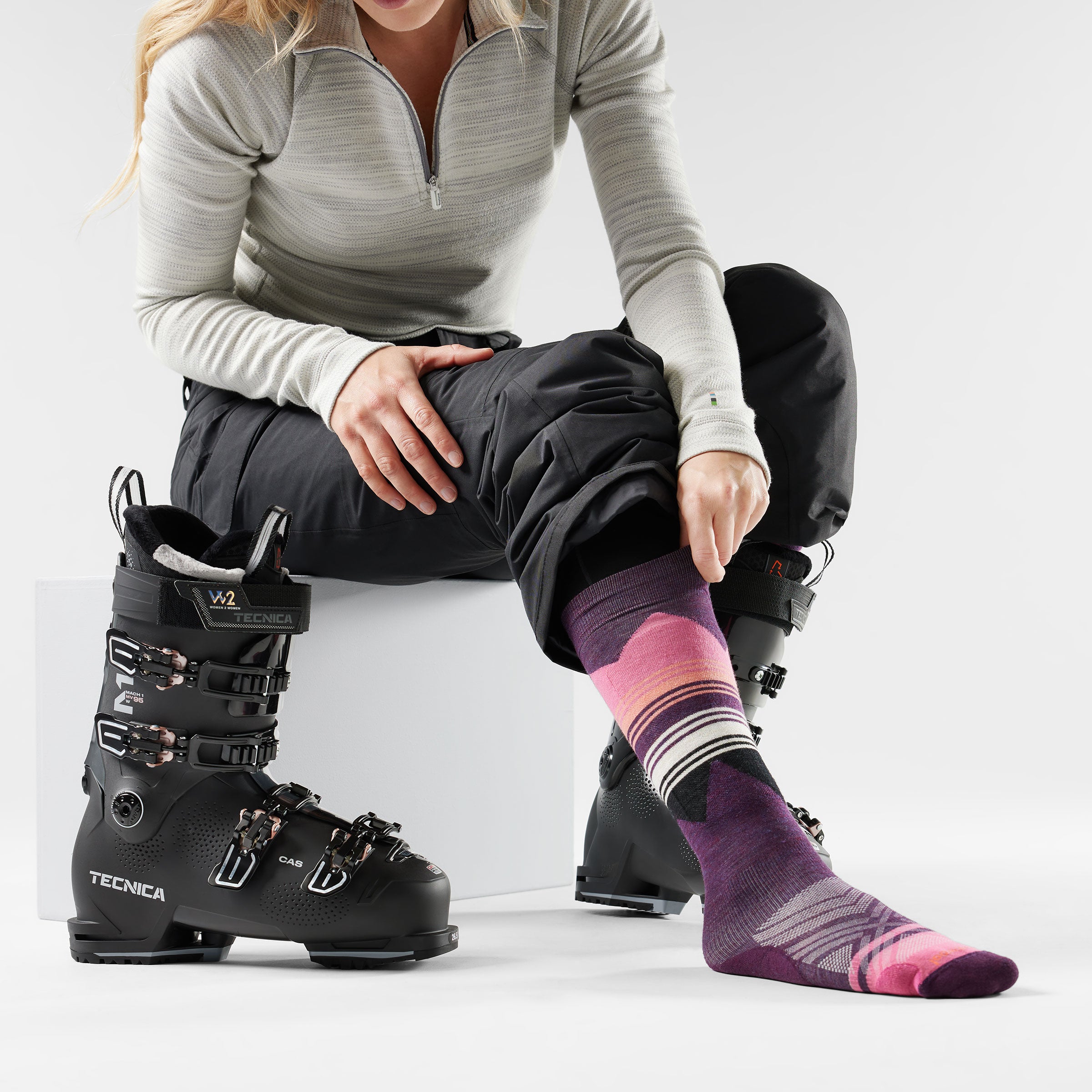 Women's Ski Pattern Over The Calf Socks - Image 8