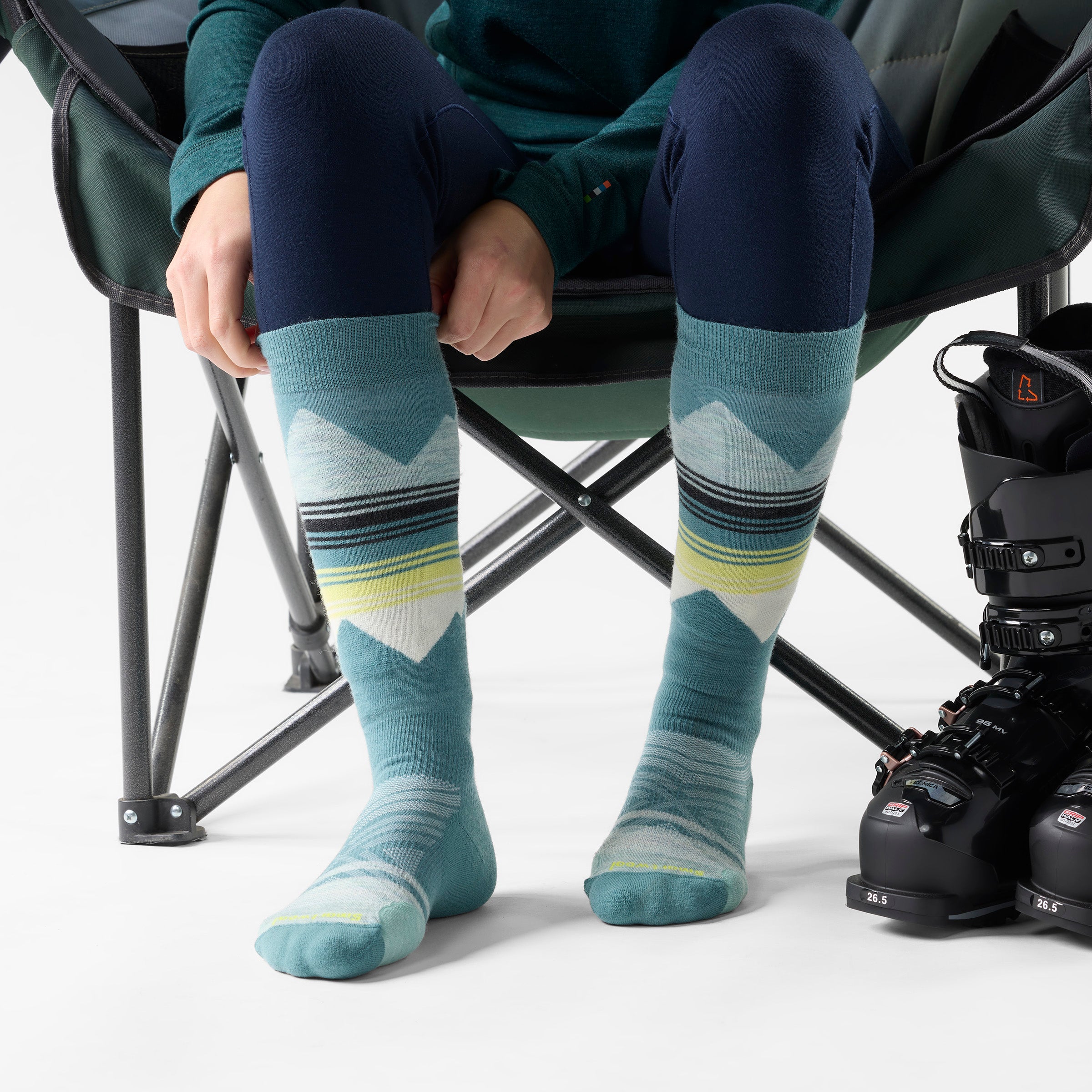 Women's Ski Pattern Over The Calf Socks - Image 4