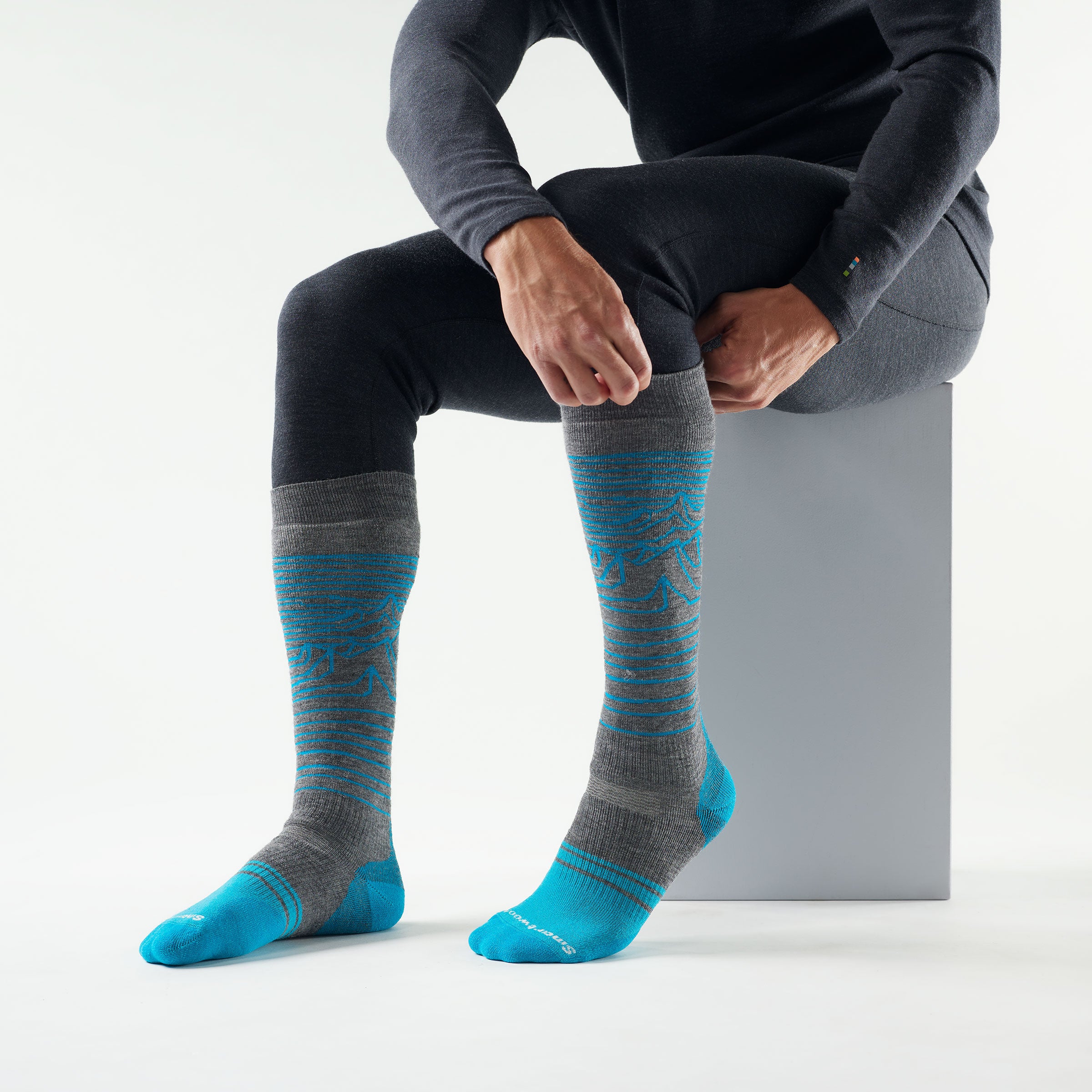 Snowboard Iguchi Pattern Over The Calf Socks - Image 10