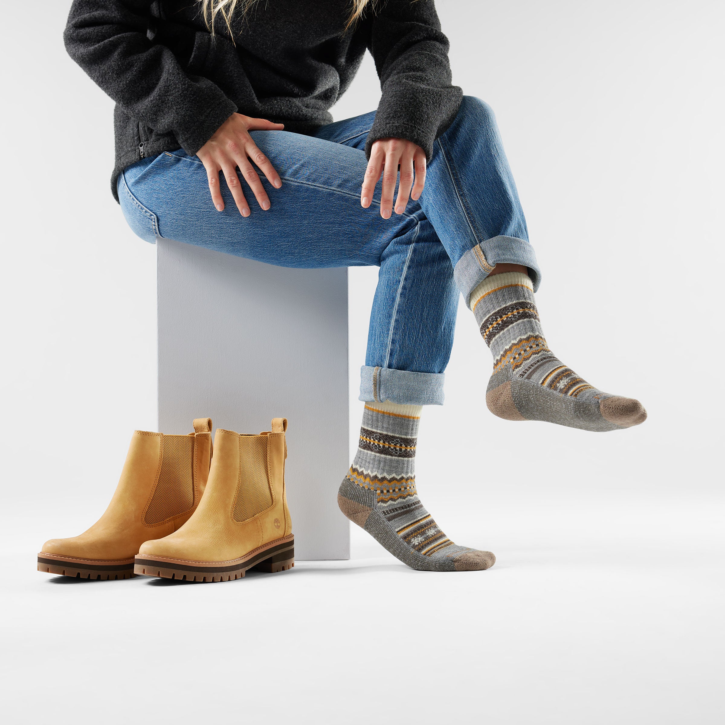 Women's Everyday Cozy Snowed In Sweater Crew Socks - Image 8