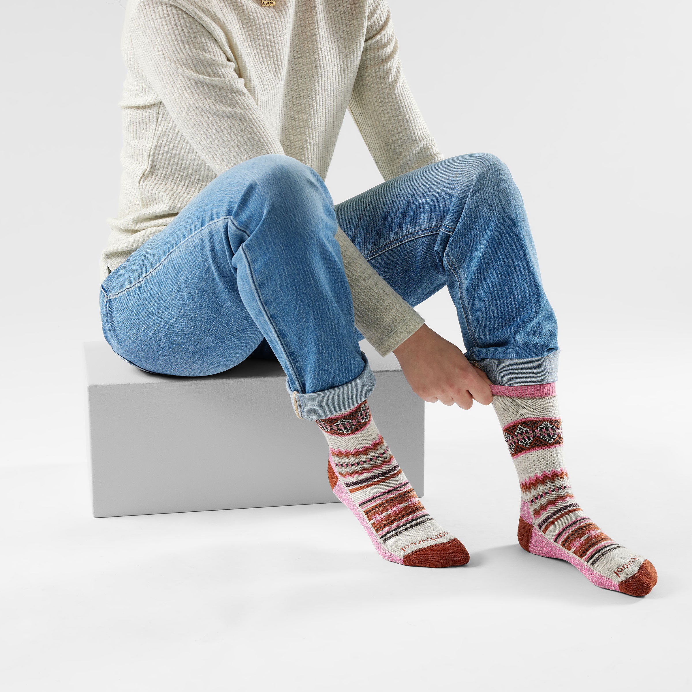 Women's Everyday Cozy Snowed In Sweater Crew Socks - Image 14