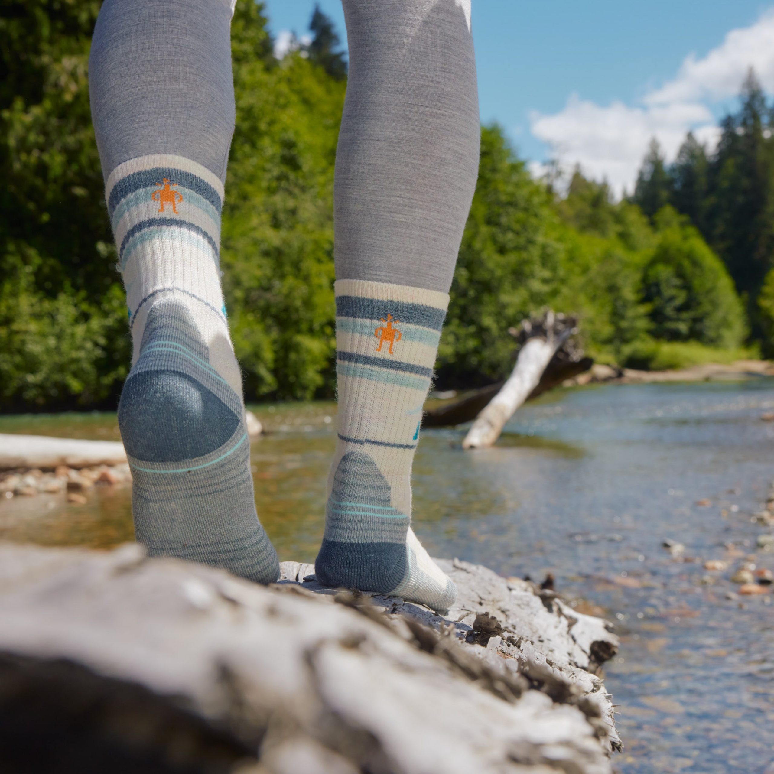 Women's Hike Mountain Moon Crew Socks - Image 7