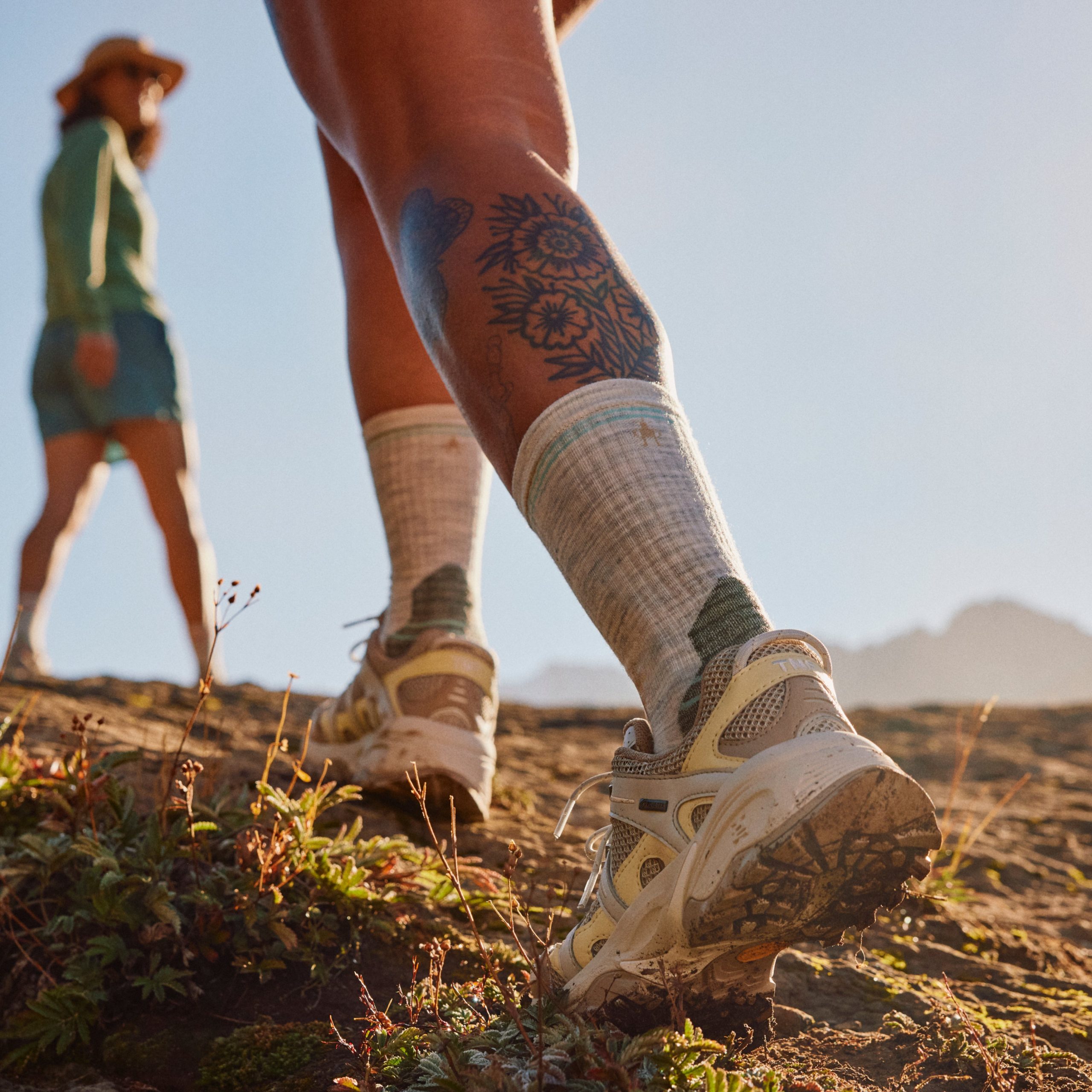 Women's Hike Crew Socks - Image 2