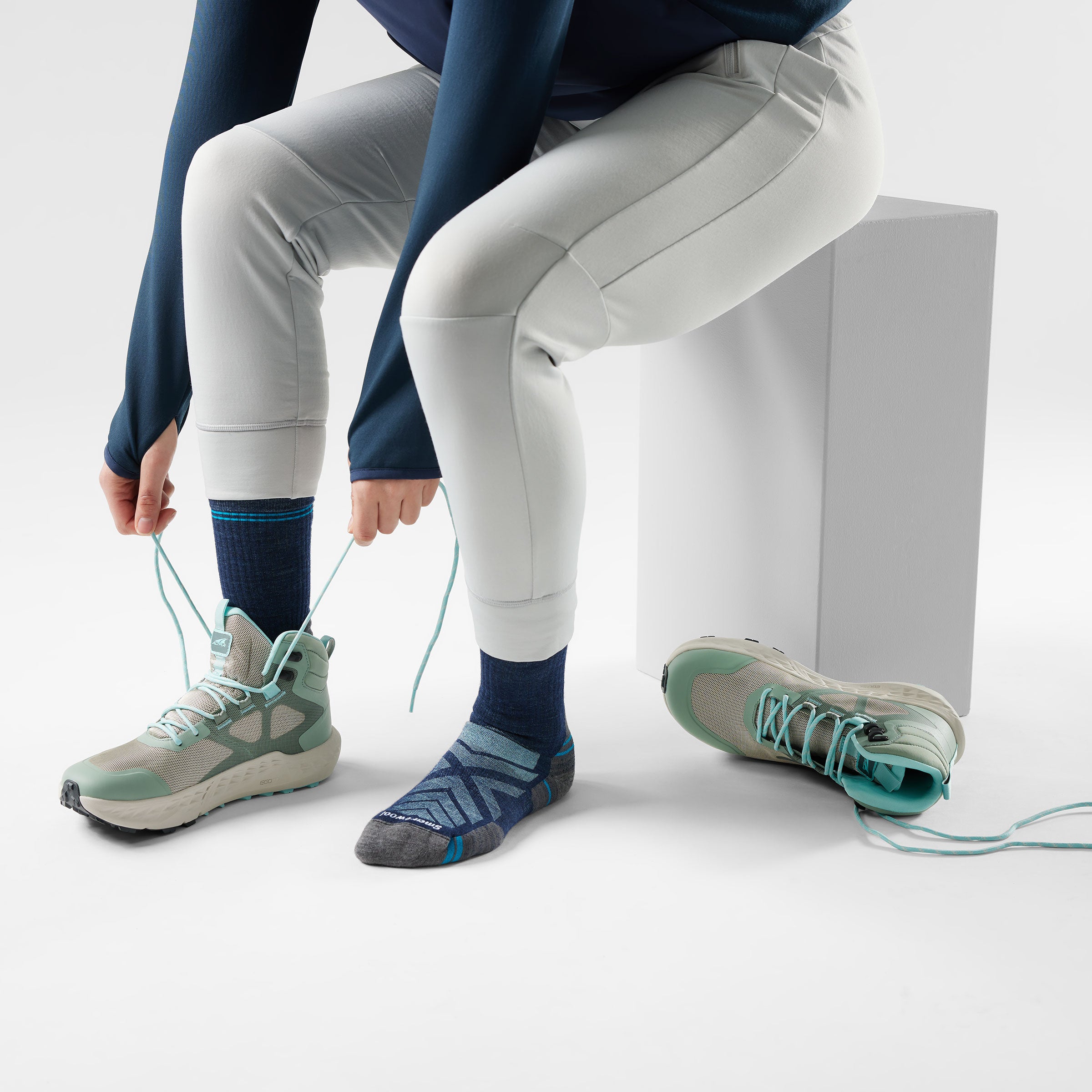 Women's Hike Crew Socks - Image 6