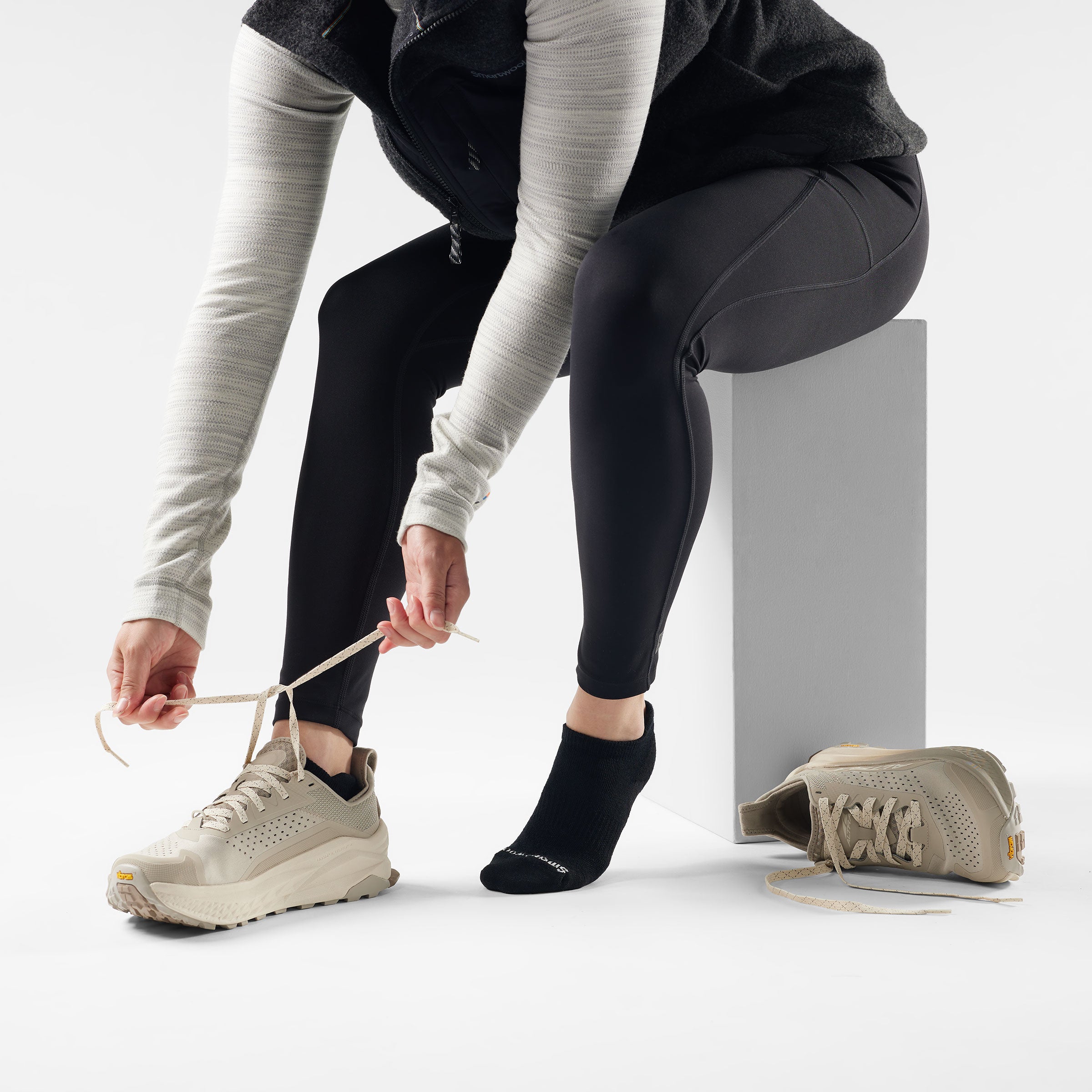 Everyday Athletic Low Ankle Socks - Image 2