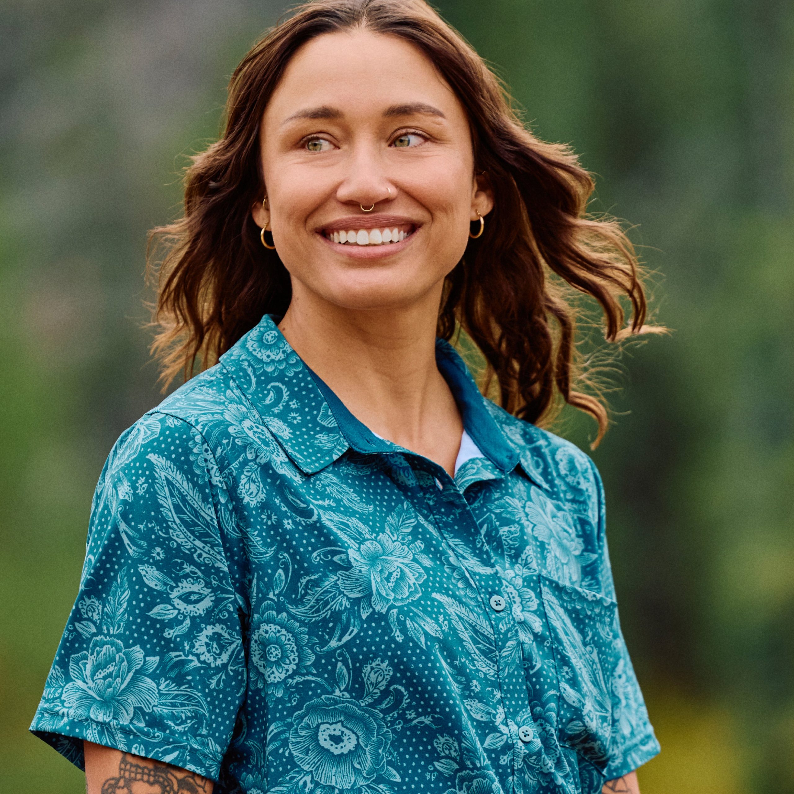 Women's Everyday Short Sleeve Button Down - Image 7
