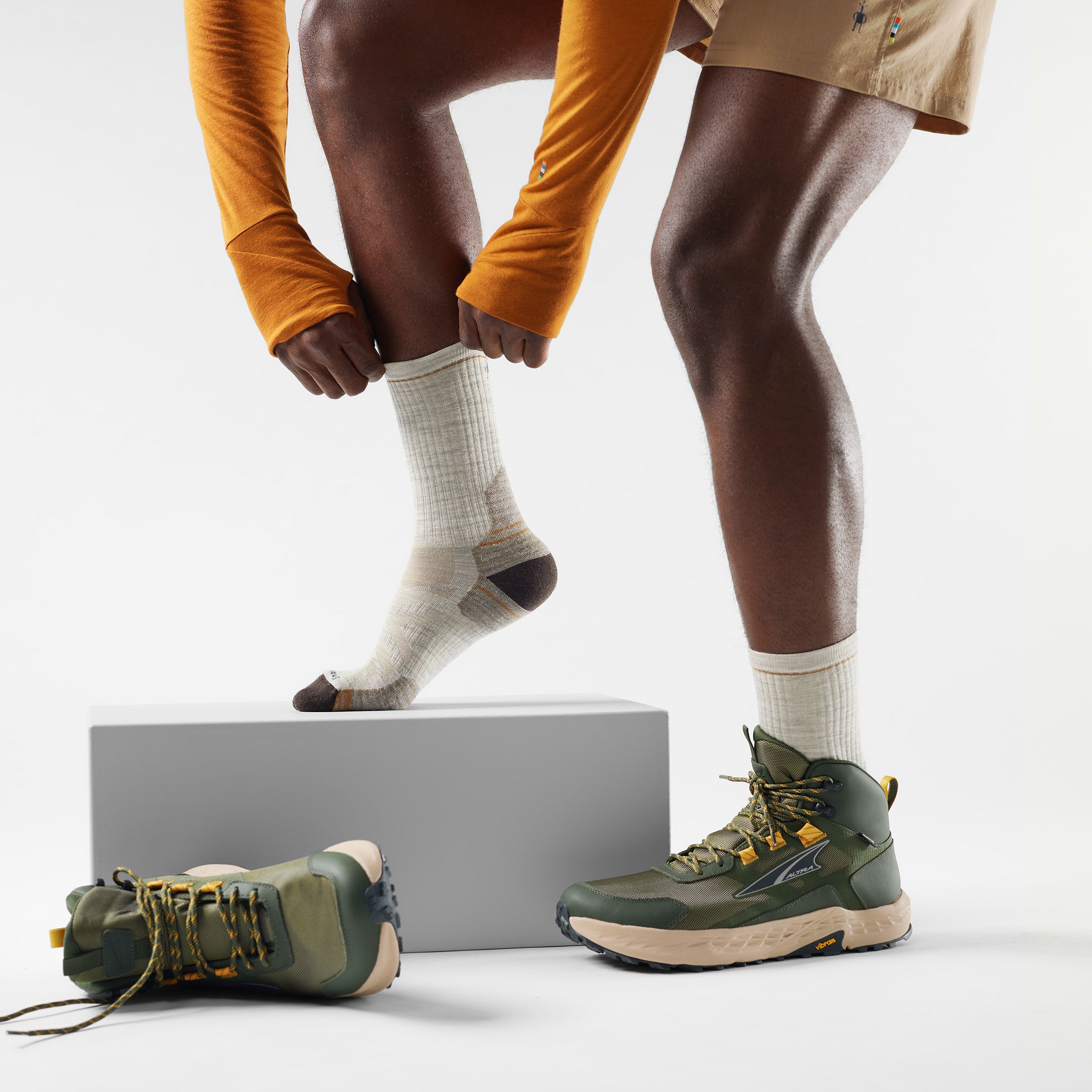 Hike Mid Crew Socks - Image 8
