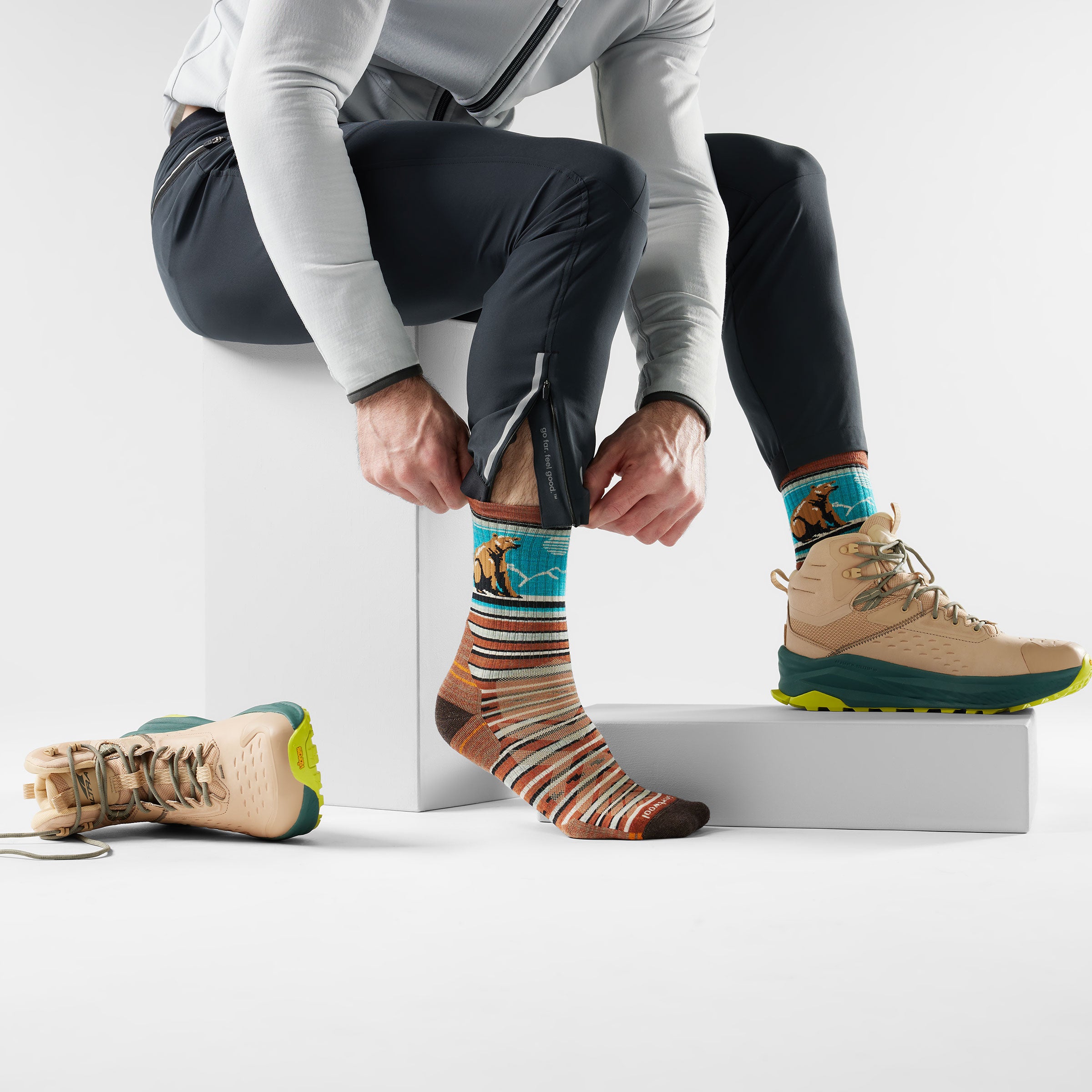 Hike Bear Stripe Mid Crew Socks - Image 8