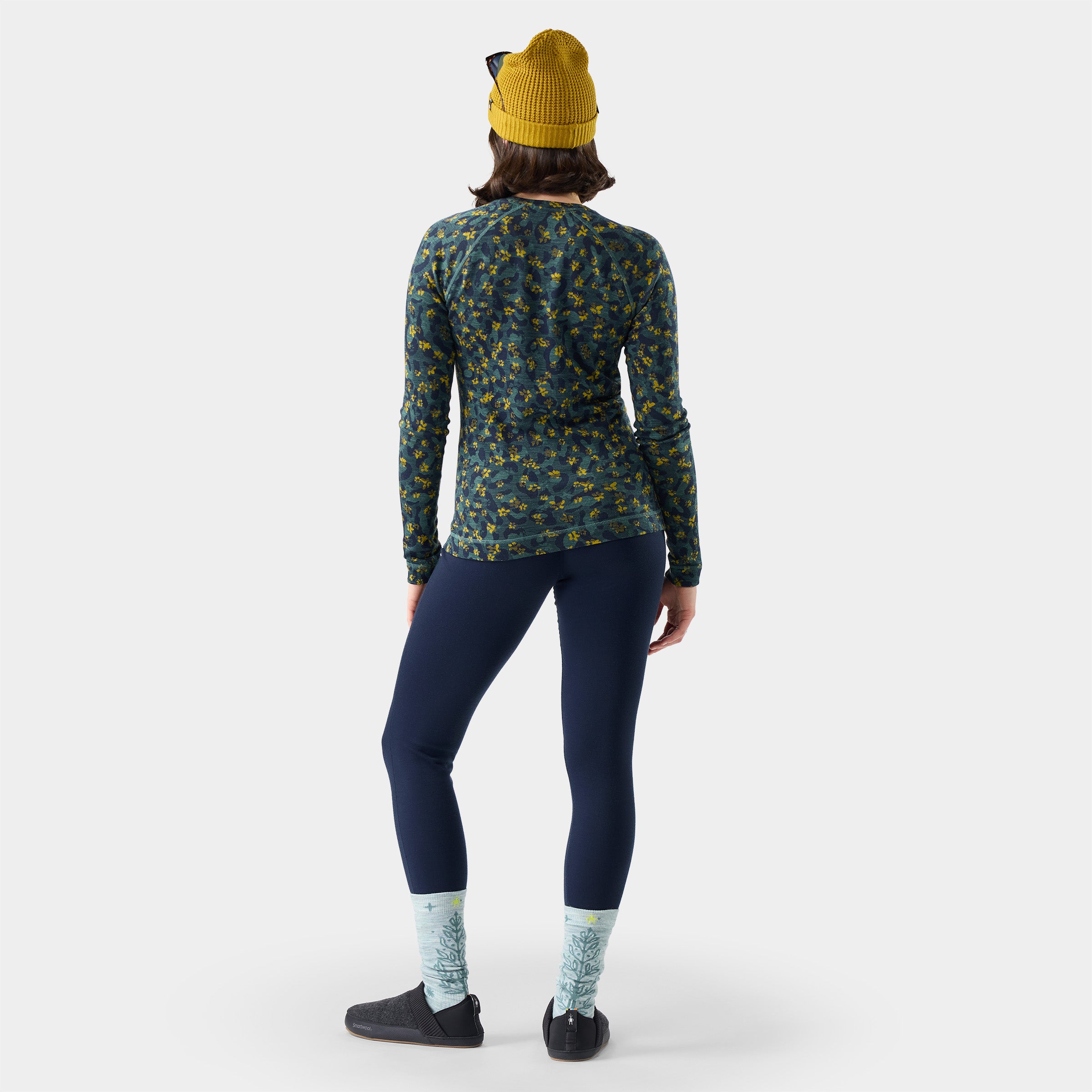 Women's Classic Thermal Merino Base Layer Crew - Image 23